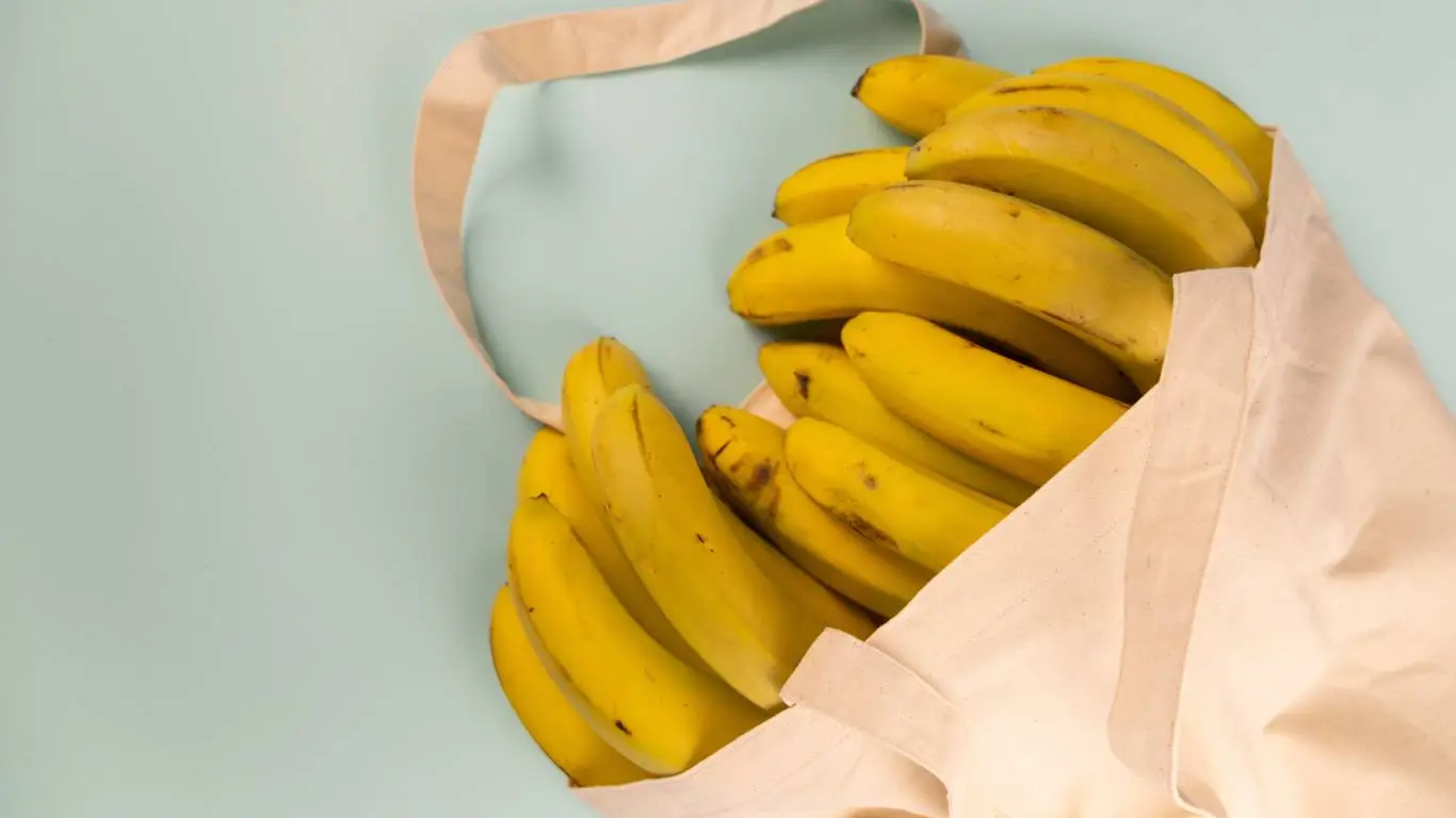 Бананы в сумке